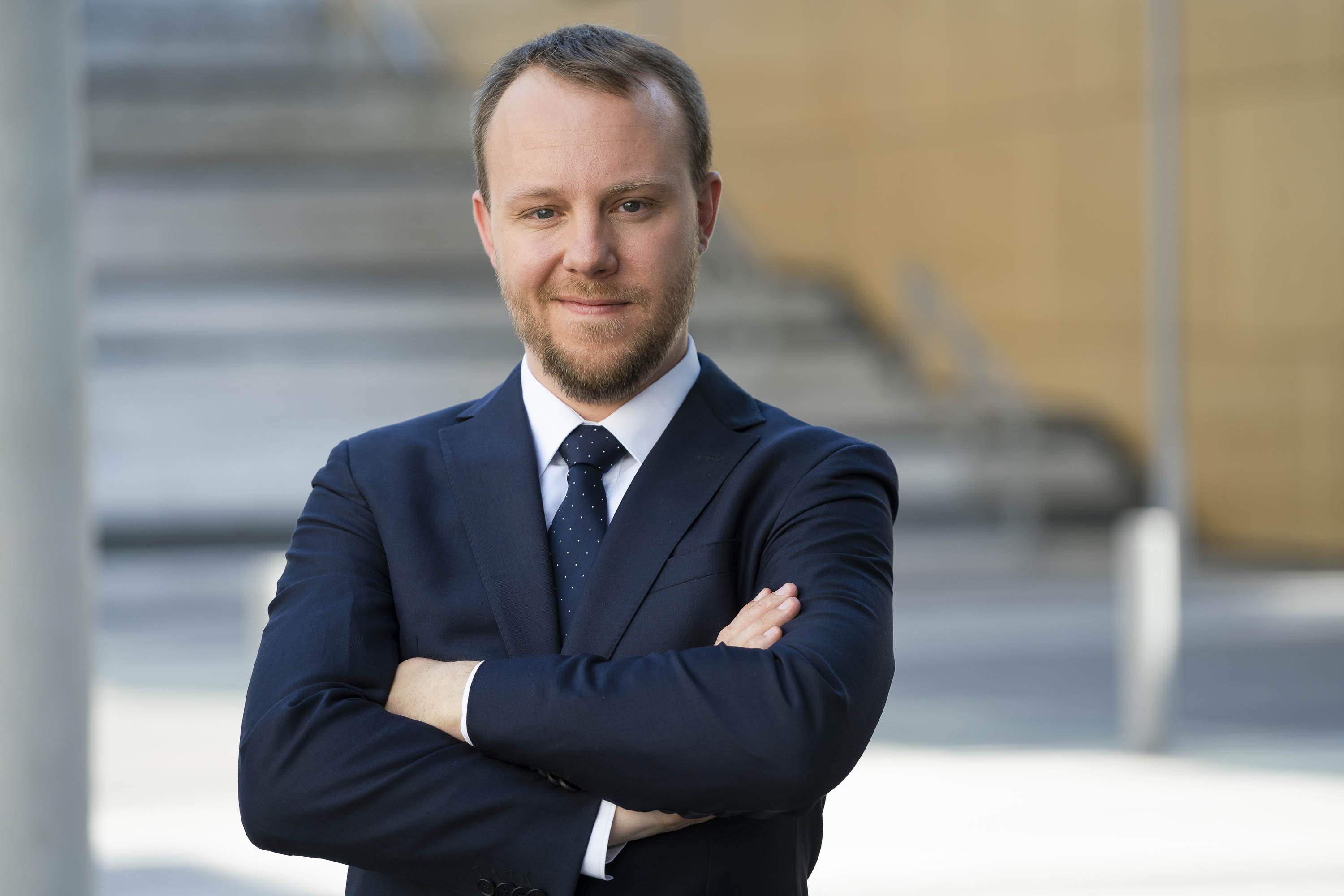Daniel Freund - Transparency International | School on Integrity